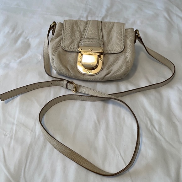 Michael Kors - Picture 2 of 3